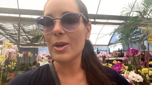 See What Happens When 3 Divas Shop Together, Orchid Heaven With Maria Young and Phal Pal Durrell смотреть онлайн