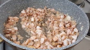 Паста с морепродуктами в сливочном соусе