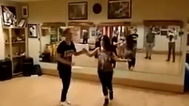 Сальса (начинающие). Стас Швецов и Оля Самойлова 26.07.16 смотреть онлайн