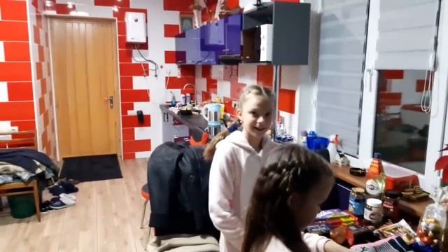 //Подарки от нашей новой бабушки с Германии это чтото//Подарки от блогеров и мои заказы обзорчик// смотреть онлайн