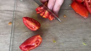 Сочный салат с копченным Тунцом.