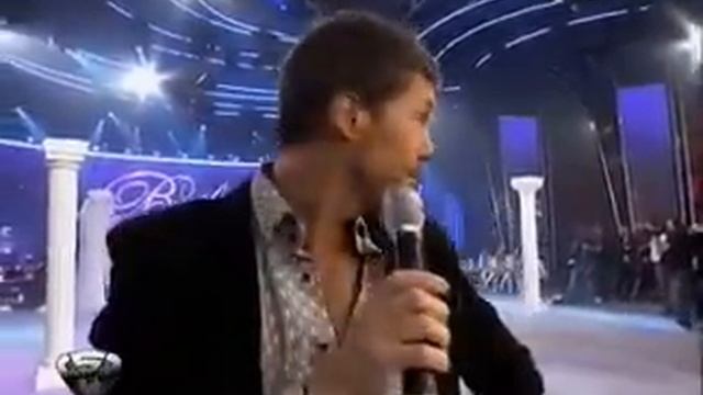 Showmatch 2011 - El strip dance dejó a Cinthia Fernández desnuda