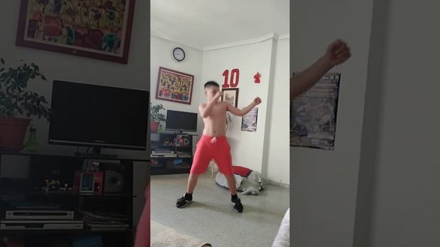 Работа на встречу.Тренер Роман Михайлов @vsem_boks ???(2) смотреть онлайн