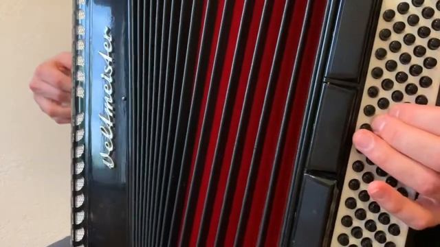 Конь - разбор на аккордеоне | Как играть коня | Выйду в поле с конем урок | Accordion lesson смотреть онлайн