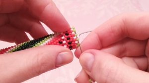 Колпачки, концевики из бисера. Оформление концов жгута из бисера.