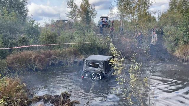Они топят машины и рады ) смотреть онлайн