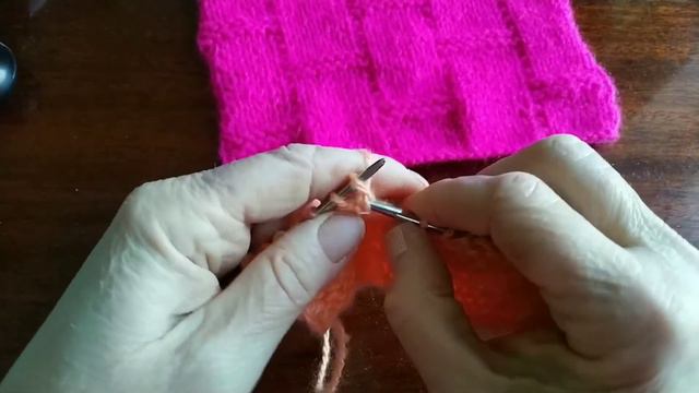Как связать простой рельефный узор. Вязание с нуля. Узоры спицами.