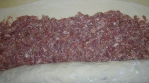 Рулетики из теста с фаршем
