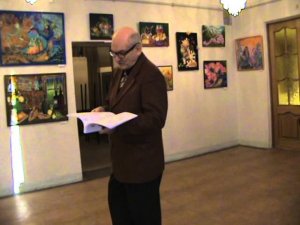 Валерий Аушев читает стихотворение "Драники"