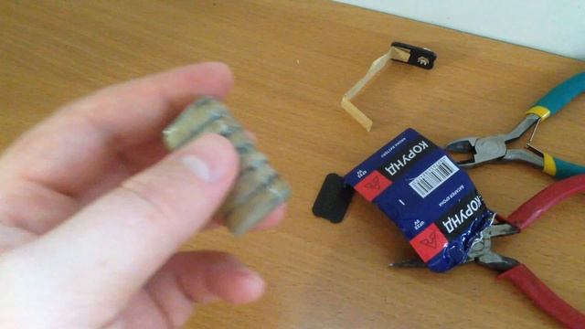 Что внутри солевой Кроны 9v (6F22)? смотреть онлайн