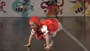 Акробатический танец соло Васильева Королина 4 года | Студия танца "Победа"