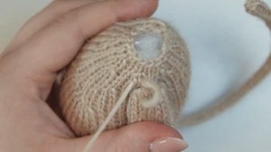 How to assemble a knitted mouse