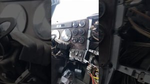 freightliner проводочки и панель.