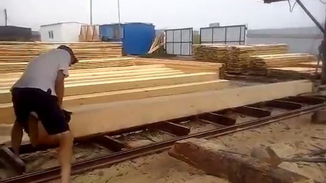Цельный брус: как из бревна производят цельный брус