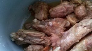 Утка, тушенная с капустой