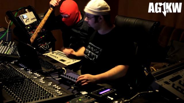 Ag-Kw - Chair 8192 - The Mysterious Hooligan - Full HD смотреть онлайн