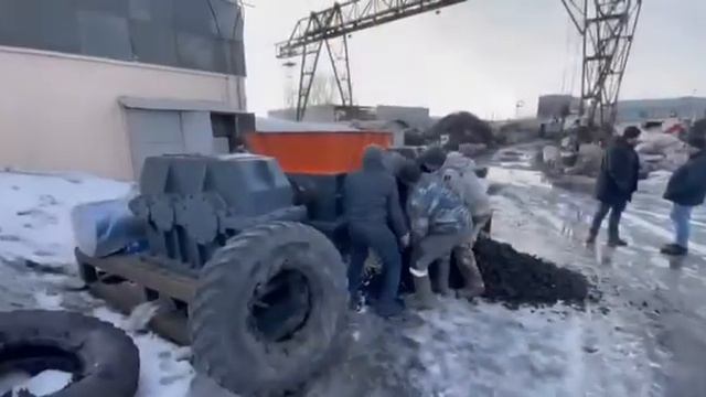 ДВУХВАЛЬНЫЙ ШРЕДЕР для измельчения грузовых шин смотреть онлайн