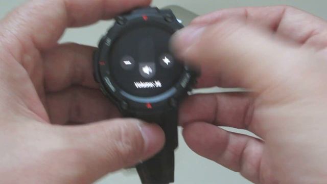 How to control the music from your Amazfit T-Rex while using a Bluetooth speaker or headphones смотреть онлайн