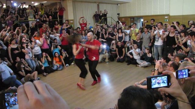 Taller Island Touch Style Bachata. Jorge Ataca y Tanja La Alemana. TodoBachata 2012 смотреть онлайн