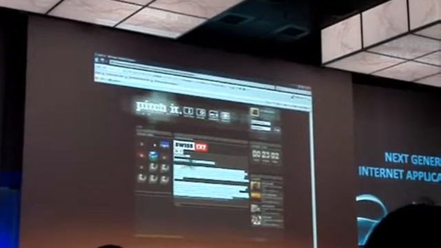 Microsoft Silverlight Demo: Pitch-It смотреть онлайн