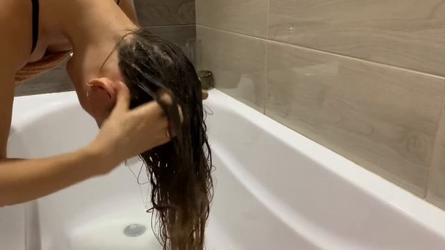 Натуральный шампунь на основе ржаной муки, отвара ромашки и эфирных масел ?