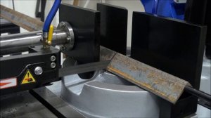 Ленточнопильный станок с гидроразгрукой PILOUS ARG 200 PLUS, резка уголка