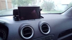 Крепление планшета в автомобиле Ford