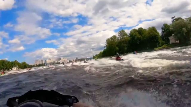 ГИДРОЦИКЛЫ В НЕВЕ .ОТКРЫТИЕ СЕЗОНА 2020. смотреть онлайн