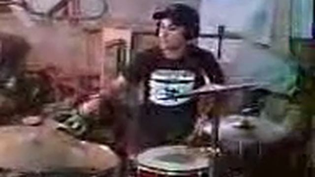 Pierpaolo alla batteria pt.2 смотреть онлайн