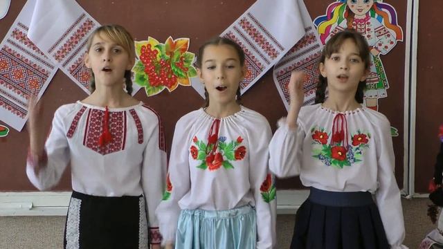 Українська народна пісня «З сиром пироги/Cheese pies» смотреть онлайн