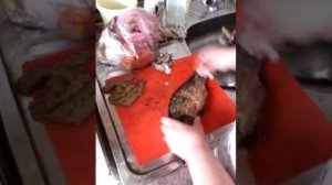 как быстро почистить карасей