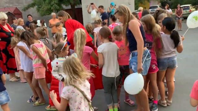 Детский праздник.Поздравление деток с началом учебного года. смотреть онлайн