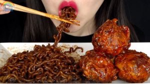 ASMR BLACK BEAN NOODLES SPICY FRIED CHICKEN 직접만든 양념치킨 짜장면 먹방 MUKBANG EATING SOUNDS 咀嚼音チキン