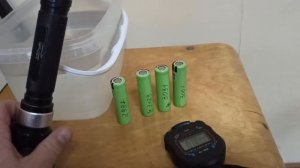 Тест времени работы фонаря Япард от трех АКБ.mp4