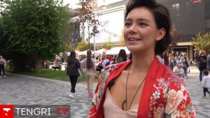 Айсулу Азимбаева прочитала отрывок из любой книги перед алматинцами. СПЕЦПРОЕКТ "ЧИТАЕМ ВМЕСТЕ"