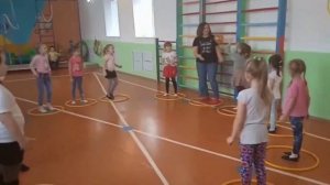 Игра "Мяч по кругу"