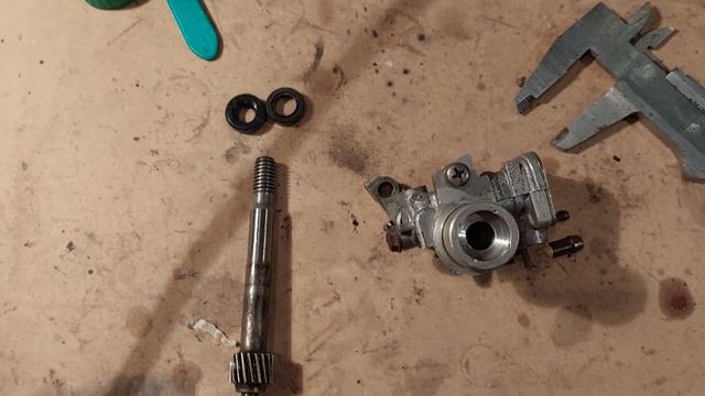 Ремонт болячки маслонасоса Honda lead 90 замена сальника смотреть онлайн