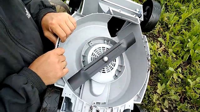 Обзор электрической газонокосилки Интерскол ГКЭ-32/1200. Часть 1.