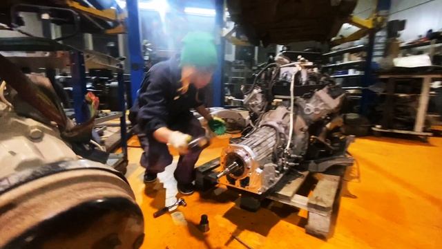 Russian Girls Swap V8 Engine 3UZ in Nissan Patrol || Teaser || смотреть онлайн