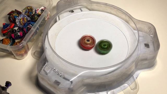 ЗЕЛЁНАЯ САЛАМАНДРА ПРОТИВ АХИЛЕСА / Бейблэйд Бёрст / Beyblade Burst смотреть онлайн