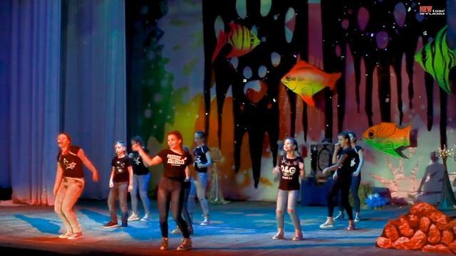 2019 // Шоу-группа ВЫШЕ РАДУГИ- "Падаем и взлетаем" смотреть онлайн