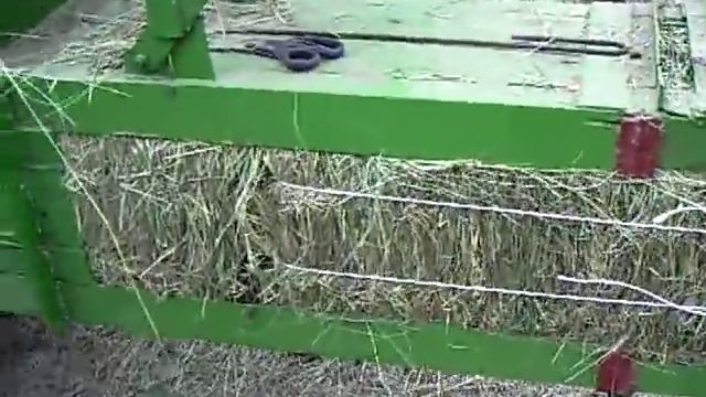 ШАЙТАН МАШИНА ДЛЯ СЕНА И СОЛОМЫ ТЮК ПРЕСС смотреть онлайн