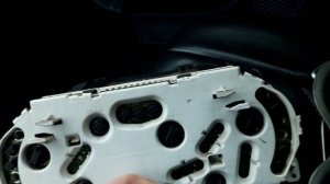 Снятие щитка приборов Honda H RV 1999 года, Замена подсветки приборной панели HRV Honda