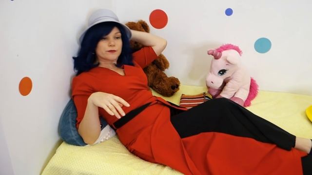 СИРЕНОГОЛОВЫЙ в Реальной Жизни !  Скетч про сиреноголового на канале Мимилашка