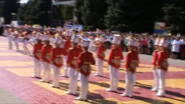 Марш барабанщиц смотреть онлайн