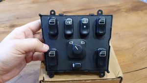 Блок кнопок стеклоподъемников Mercedes W163 ML