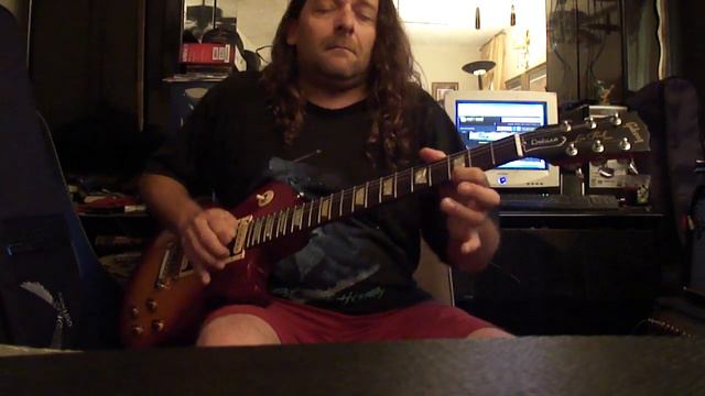 Gibson LP Studio Deluxe vs Epiphone LP Ace Frehley -Listen to audio below 1st & try to guess.MP4 смотреть онлайн