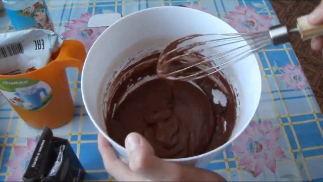 Как сделать шоколадный кекс за 5-10 минут