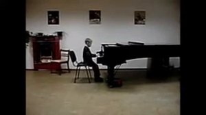 "Поезд идет" Э. Сигмейстер. Исполняет Андрей Р., 8 лет