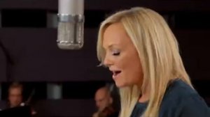 HEADLINER RU Мел Си опять девочка